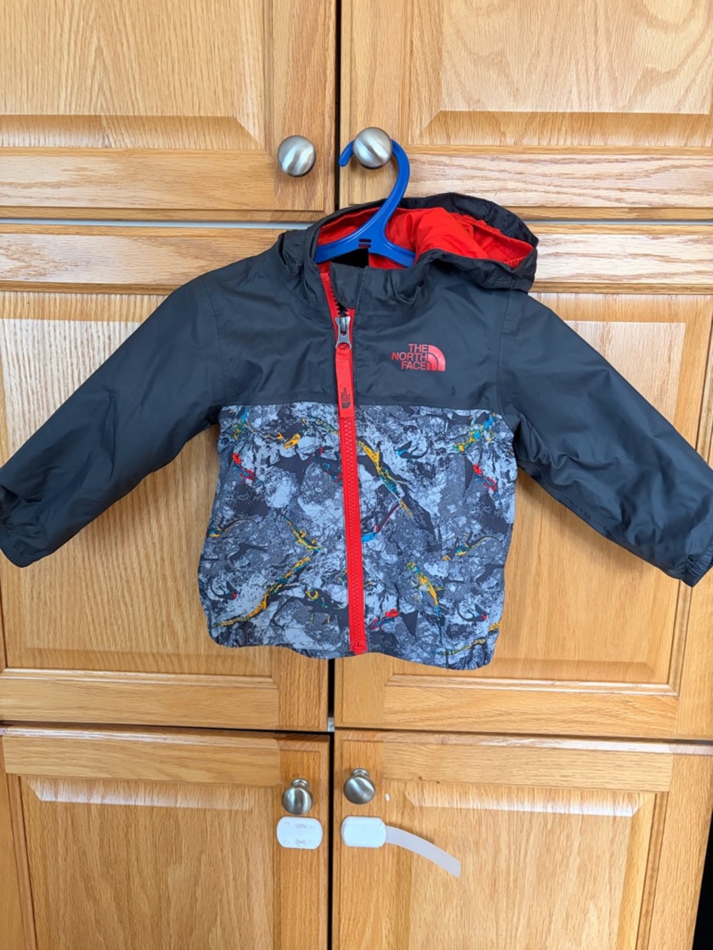 The North Face Kids Black & Gray Hooded Raincoat with Red Accents